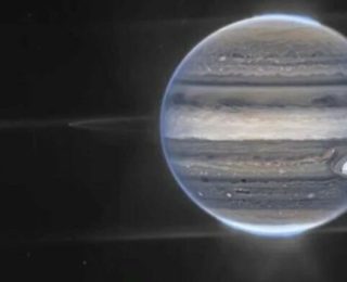 NASA, Jüpiter’in uydusu İo’yu görüntüledi