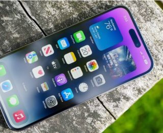 iPhone 15, SIM kartlara veda mı ediyor? Yeni modelde SIM kart girişi olmayabilir